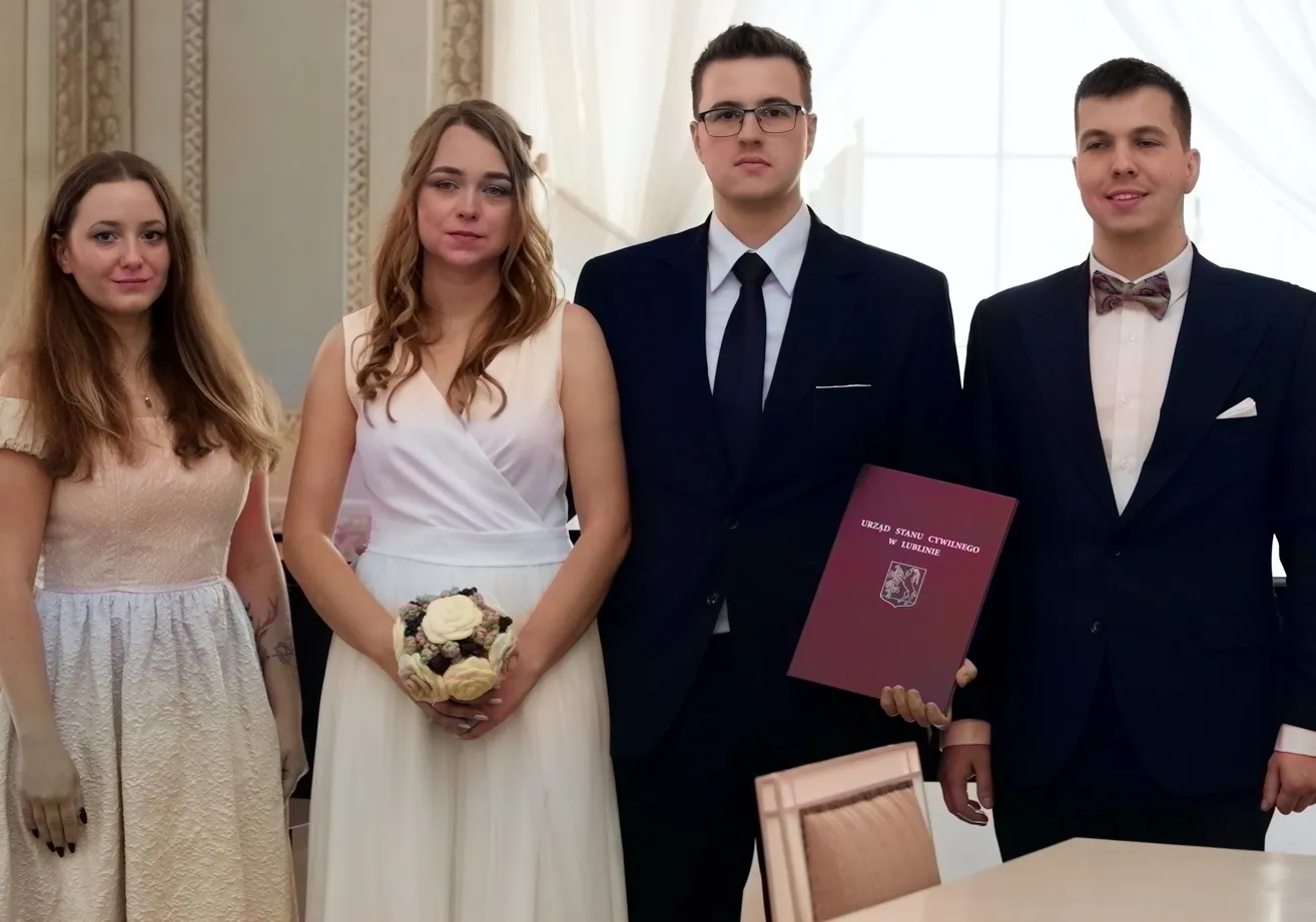 ŚLUBNE SESJE ZDJECIOWE