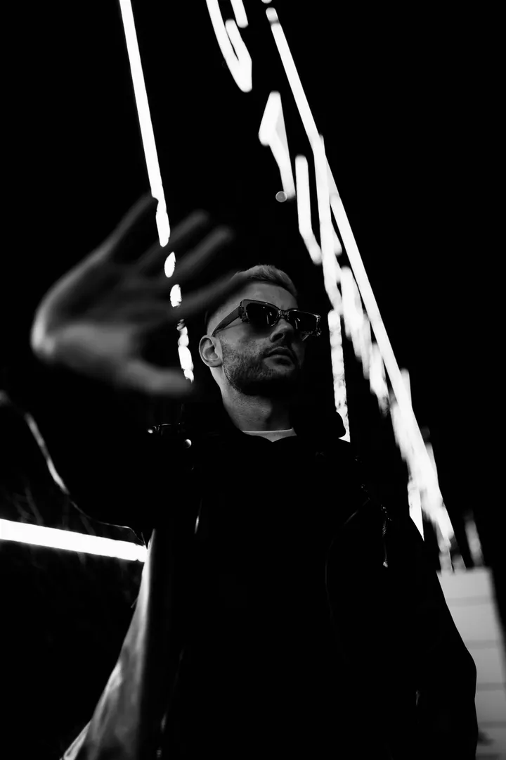 DJ FSKY - PROFESJONALNE SETY DJ-SKIE W KLIMACIE TECH HOUSE, PEAK TIME TECHNO.