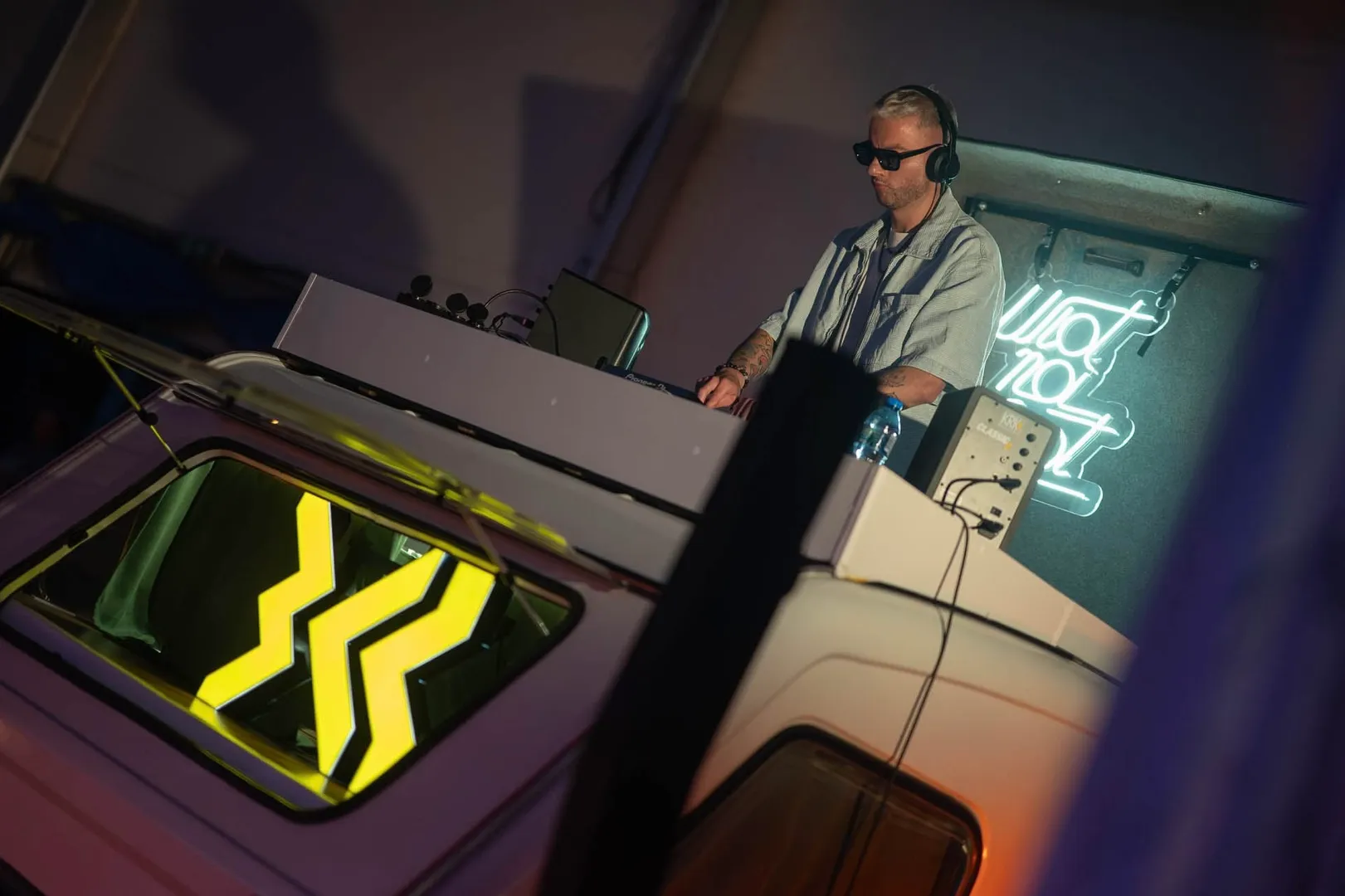 DJ FSKY - PROFESJONALNE SETY DJ-SKIE W KLIMACIE TECH HOUSE, PEAK TIME TECHNO.