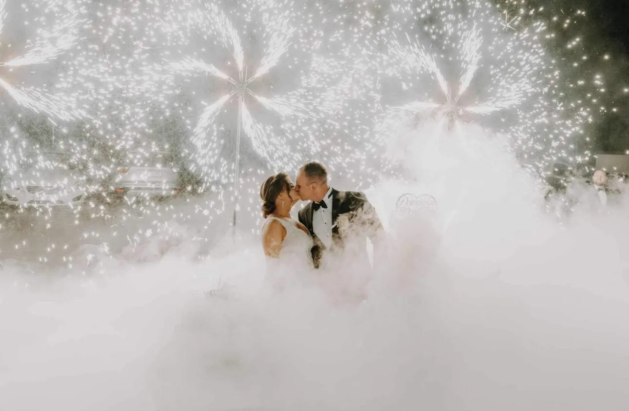 Ciężki dym do pierwszego tańca – efekt „tańca w chmurach”