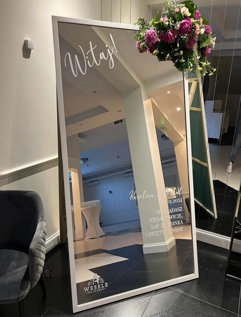 Lustro personalizowane do selfie