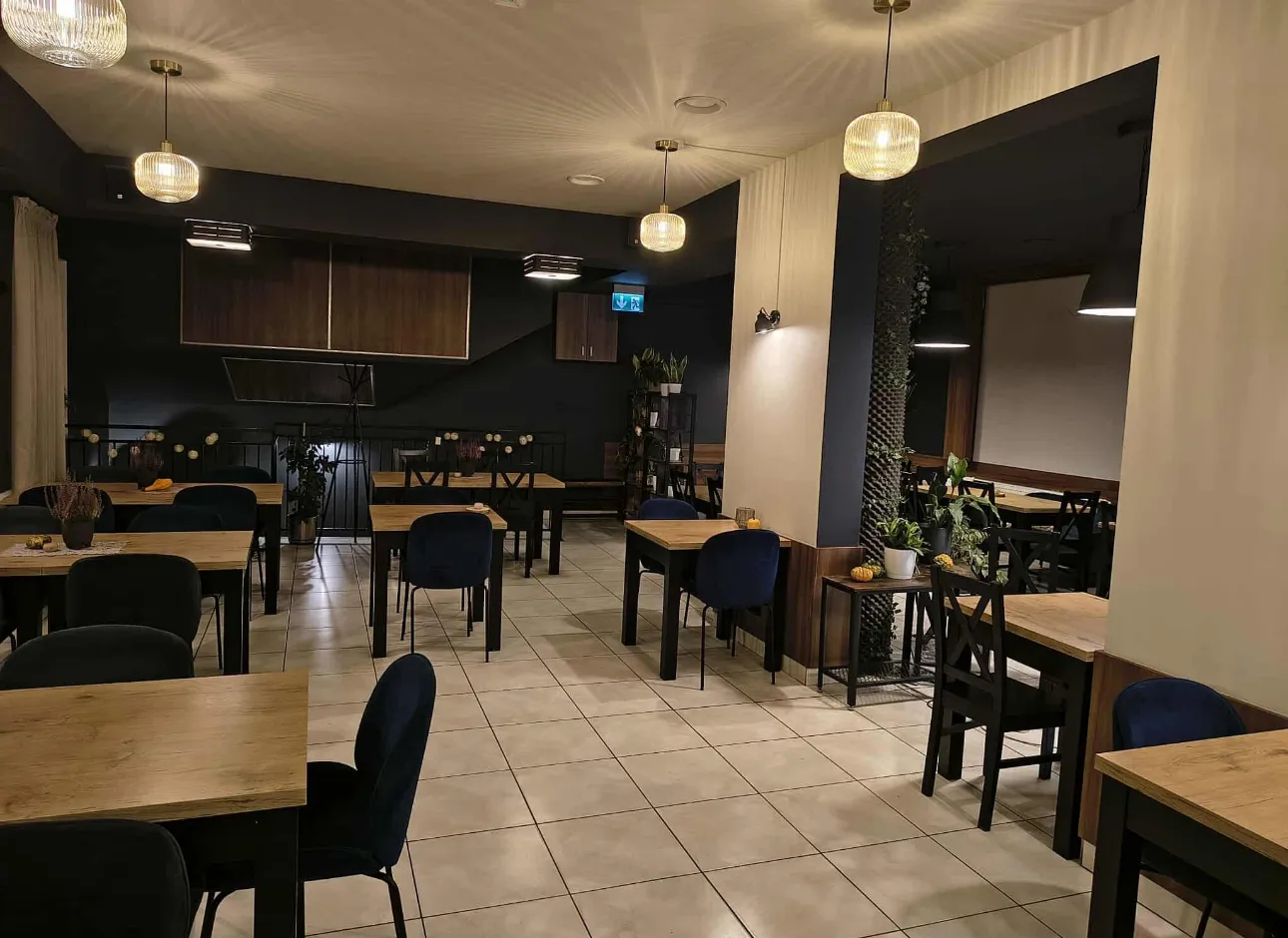 Foodie Friendly Resto