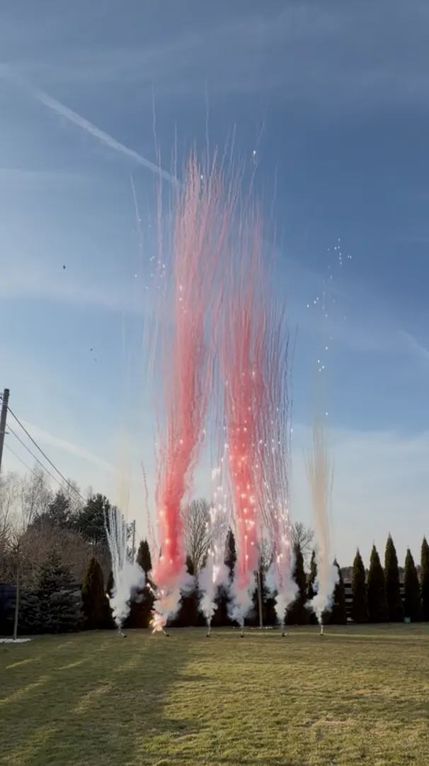 Kolorowe wystrzały (miny dymne)