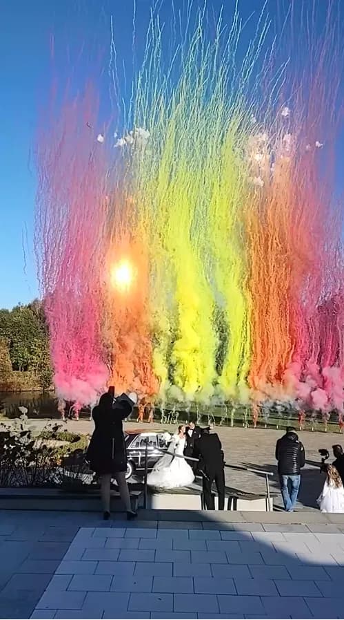 Kolorowe wystrzały (miny dymne)