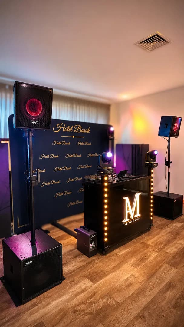 DJ Konferansjer Adam Mićko. Poland